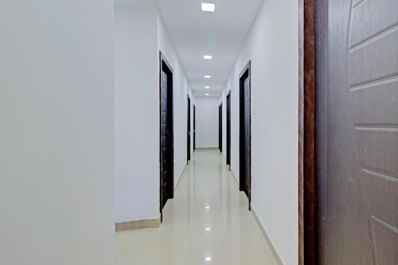 מנגלור Oyo Flagship 81436 Palace Lodge מראה חיצוני תמונה