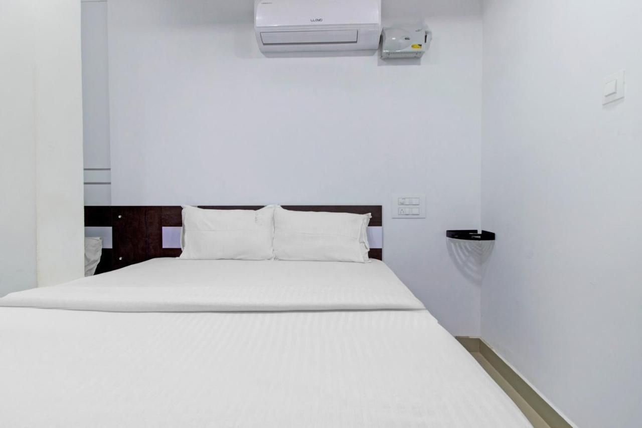 מנגלור Oyo Flagship 81436 Palace Lodge מראה חיצוני תמונה