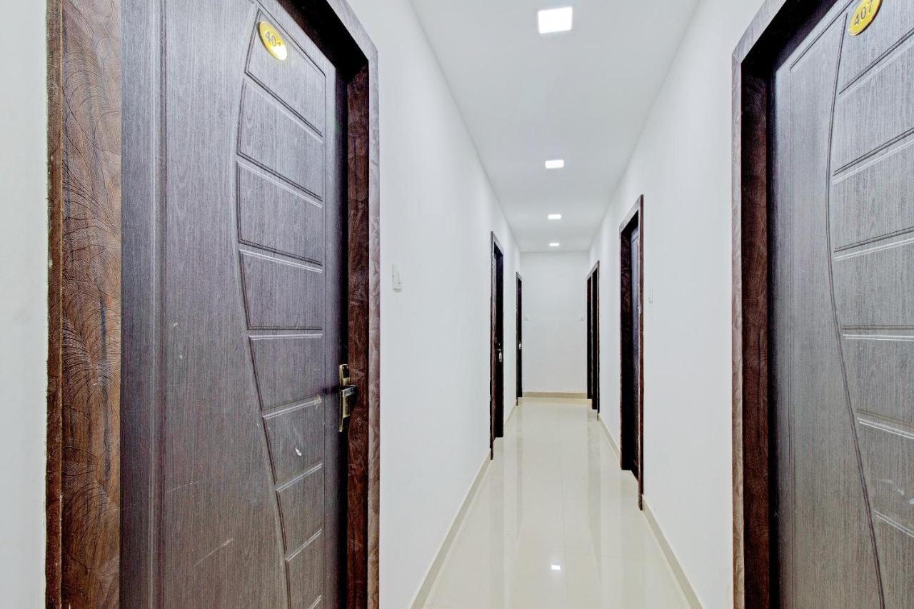 מנגלור Oyo Flagship 81436 Palace Lodge מראה חיצוני תמונה