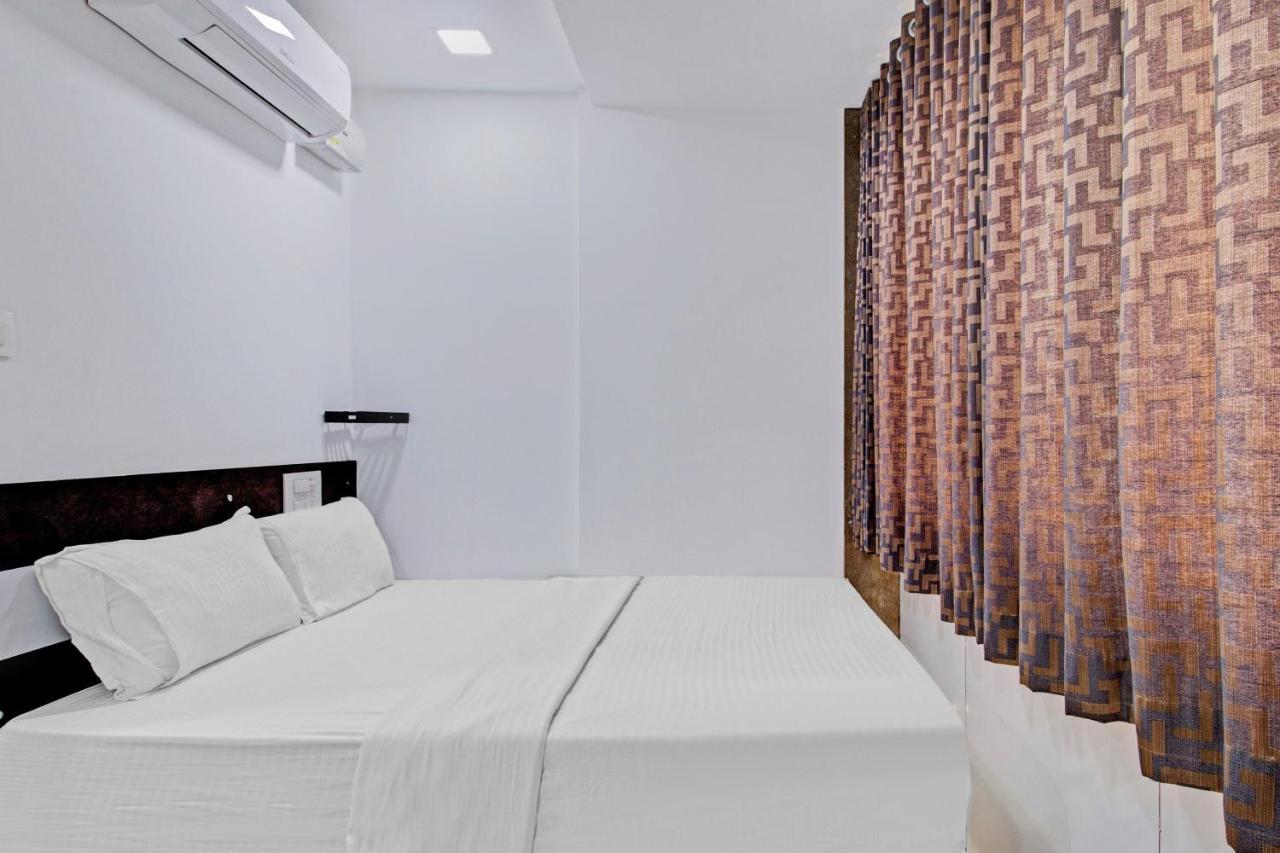 מנגלור Oyo Flagship 81436 Palace Lodge מראה חיצוני תמונה