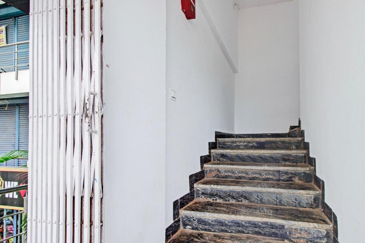 מנגלור Oyo Flagship 81436 Palace Lodge מראה חיצוני תמונה